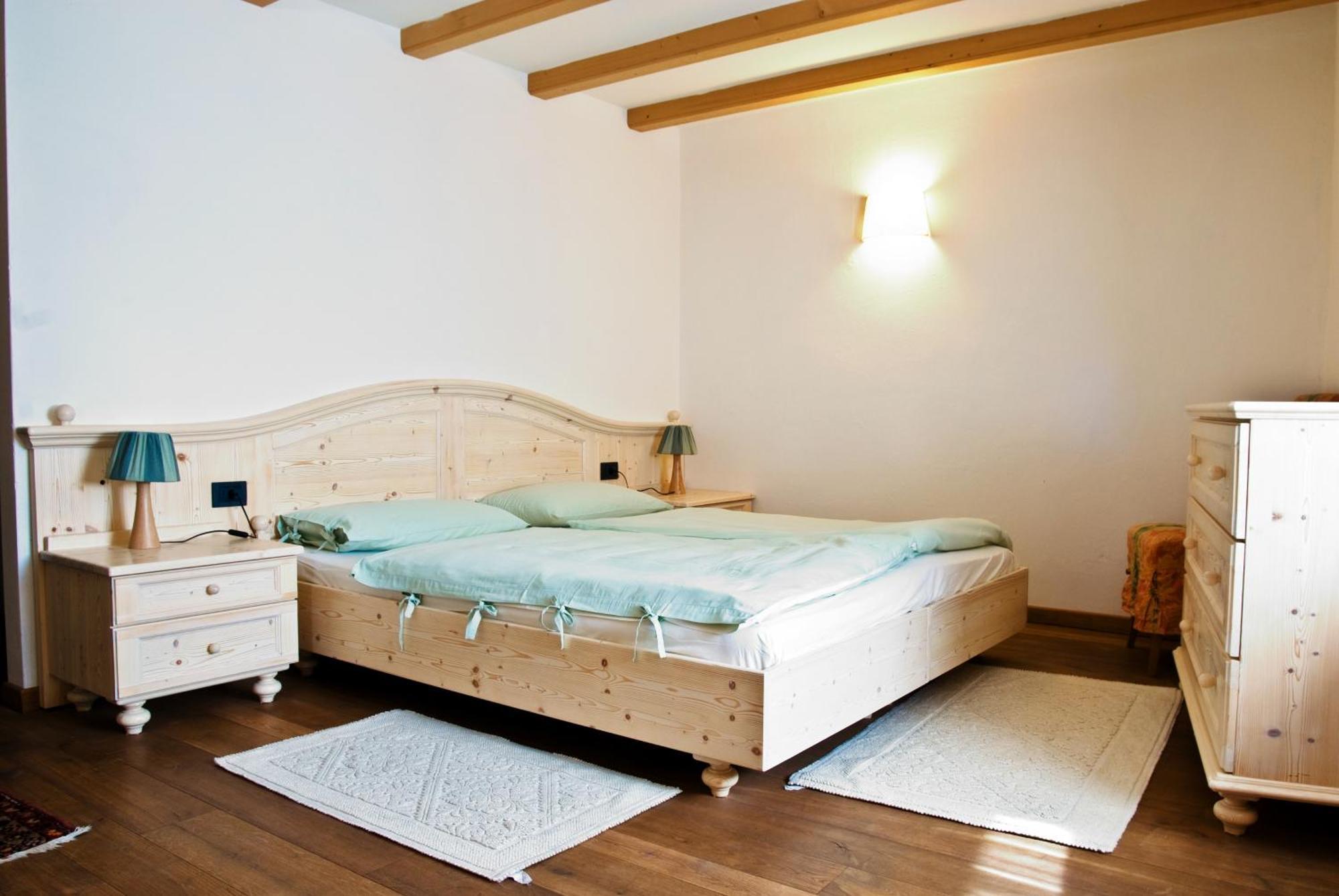 Dove Dormire sul Lago di Ledro: 4 Hotel 4 Stelle a Confronto
